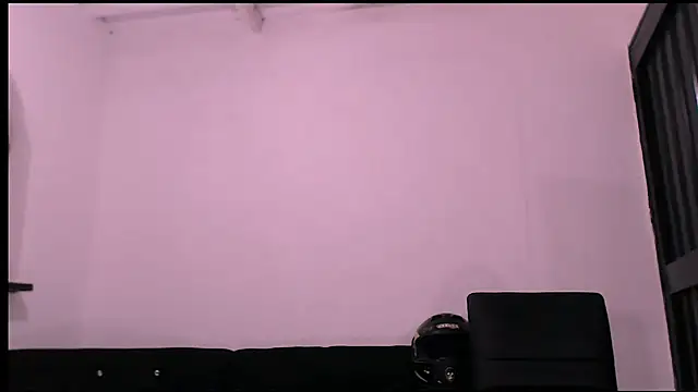 Snapshot of DanielaTsDom chatting on February 25, 6:47 am DanielaTsDom online show from February 25, 6:47 am