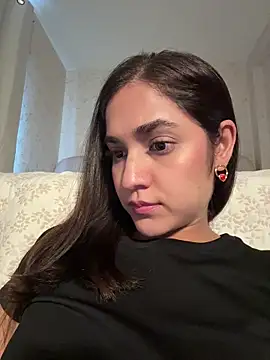 CuteeRose online show from March 25, 5:52 pm