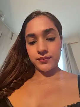 Snapshot of CuteeRose chatting on May 17, 12:23 pm CuteeRose online show from May 17, 12:23 pm