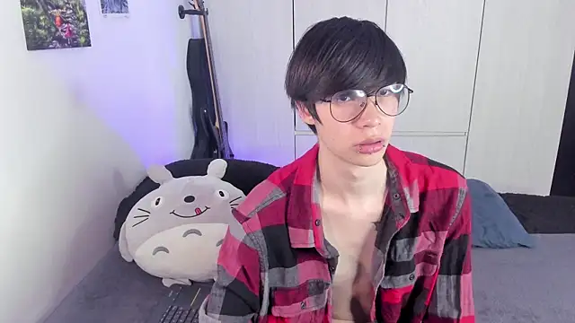 Snapshot of Aventure_Twinks chatting on February 5, 6:15 pm Aventure Twinks online show from February 5, 6:15 pm