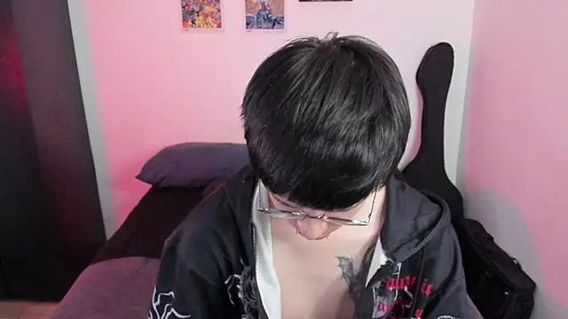 Aventure Twinks online show from January 18, 7:01 am