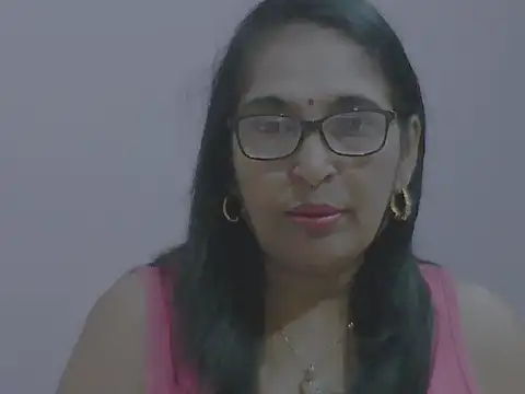 sexy69hotmum online show from December 7, 4:25 pm
