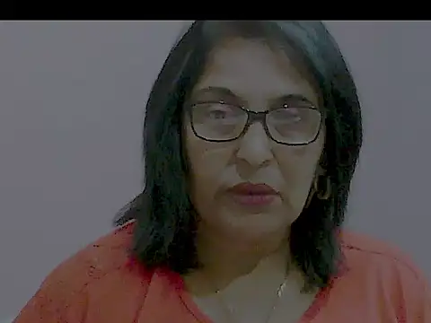 sexy69hotmum online show from December 24, 4:40 pm