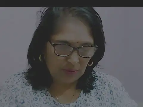 sexy69hotmum online show from January 28, 3:25 pm