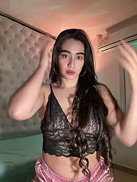 ZarahEvans online show from December 19, 7:51 pm