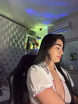 ZarahEvans online show from May 26, 8:05 pm