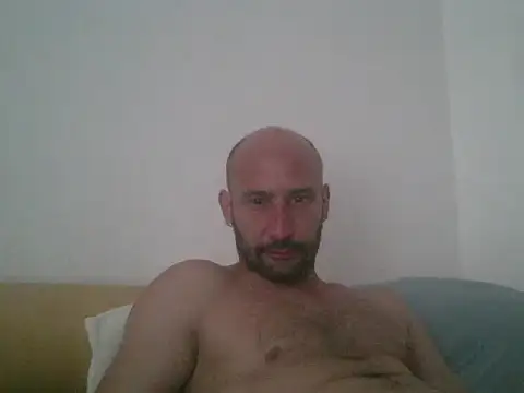 Snapshot of Smileboy698 chatting on June 30, 9:49 pm Smileboy698 online show from June 30, 9:49 pm
