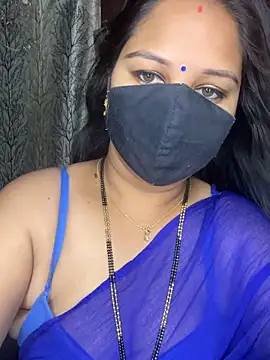 Snapshot of kannadatelugugirl chatting on February 16, 12:40 am kannadatelugugirl online show from February 16, 12:40 am