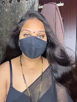 Snapshot of kannadatelugugirl chatting on February 17, 12:40 am kannadatelugugirl online show from February 17, 12:40 am