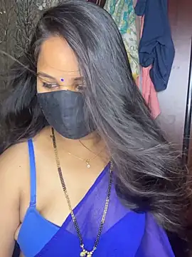 Snapshot of kannadatelugugirl chatting on February 23, 12:41 am kannadatelugugirl online show from February 23, 12:41 am