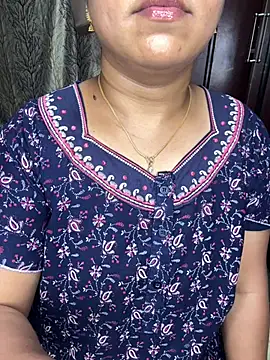 Snapshot of kannadatelugugirl chatting on February 24, 12:58 pm kannadatelugugirl online show from February 24, 12:58 pm