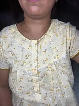 Snapshot of kannadatelugugirl chatting on March 28, 10:04 am kannadatelugugirl online show from March 28, 10:04 am