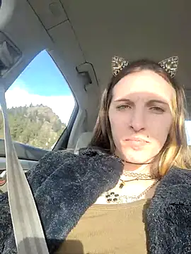 Snapshot of SmokeShow686 chatting on February 14, 10:47 pm SmokeShow686 online show from February 14, 10:47 pm