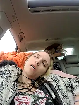 Snapshot of SmokeShow686 chatting on March 20, 5:36 pm SmokeShow686 online show from March 20, 5:36 pm