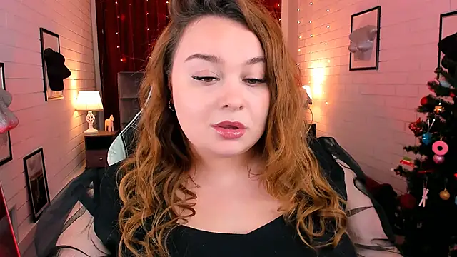Snapshot of KimberlyMaran chatting on December 18, 12:18 pm KimberlyMaran online show from December 18, 12:18 pm