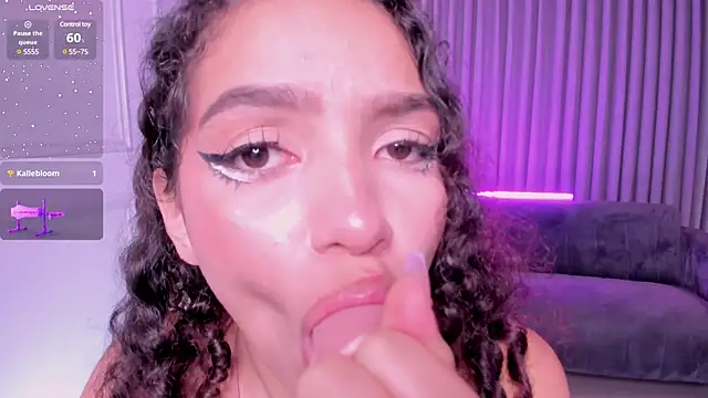 anahi curlie1 online show from March 14, 8:21 am