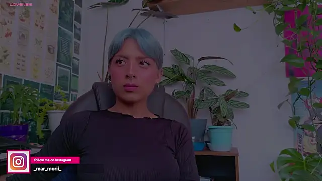 Yeriawaddell  online show from February 23, 9:12 pm