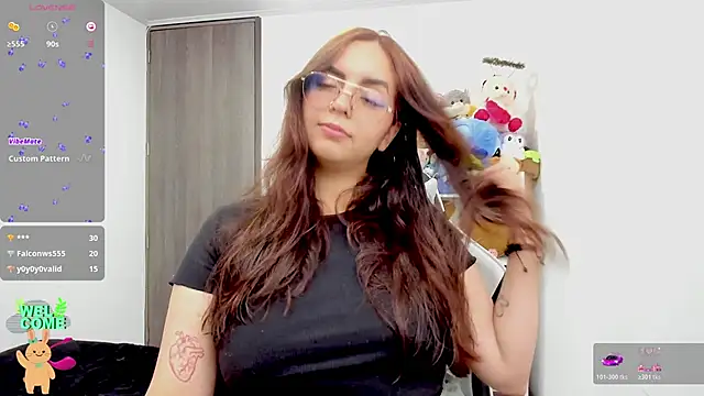 Snapshot of Valery7rose_ chatting on April 5, 4:04 pm Valery7rose online show from April 5, 4:04 pm