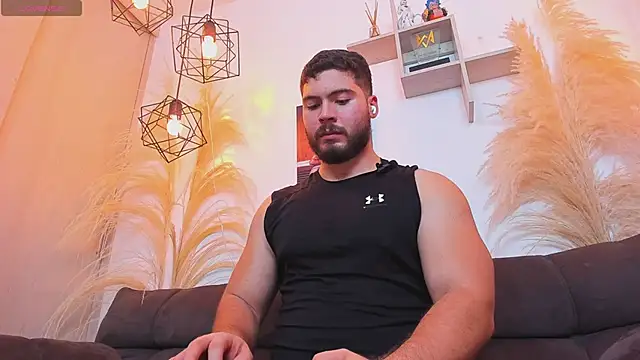 Snapshot of SebastianVilla_ chatting on March 4, 10:16 pm SebastianVilla online show from March 4, 10:16 pm