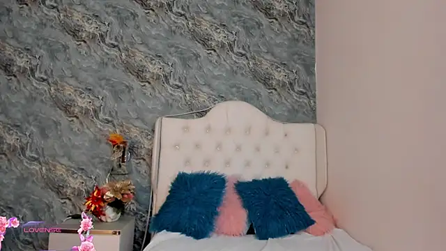 CAMILLEN PETTID online show from January 16, 10:44 pm