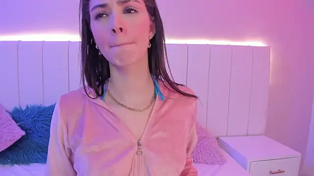 CAMILLEN PETTID online show from September 14, 10:42 pm