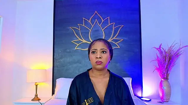 AlisonTravis online show from May 10, 3:33 am