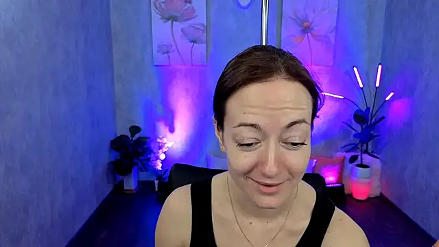 kimberlyray777 online show from February 4, 12:00 pm