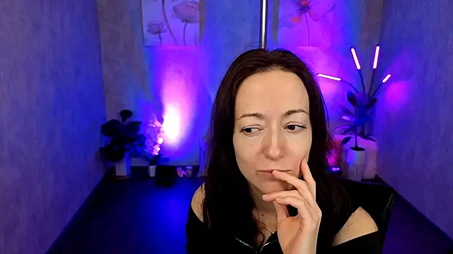 kimberlyray777 online show from February 20, 6:24 pm