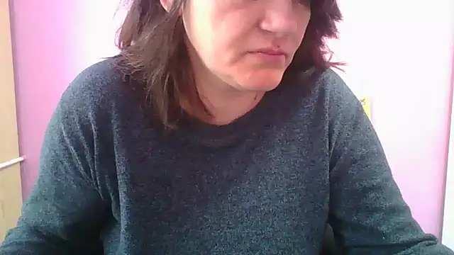 Snapshot of Lucinka1 chatting on March 22, 6:11 am Lucinka1 online show from March 22, 6:11 am
