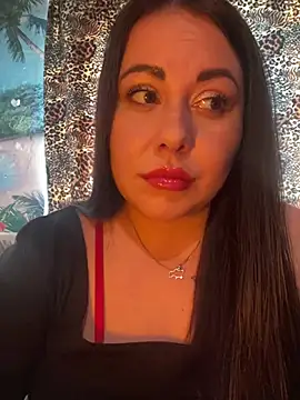 DaisyStreet online show from May 11, 4:37 pm