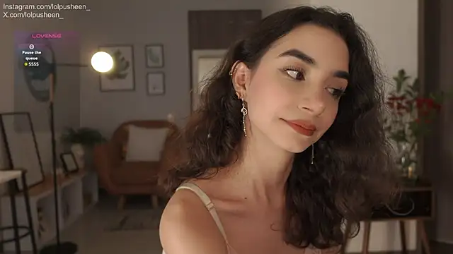 JulietteDee online show from February 4, 9:42 pm