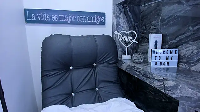 miss danika online show from February 28, 11:11 am