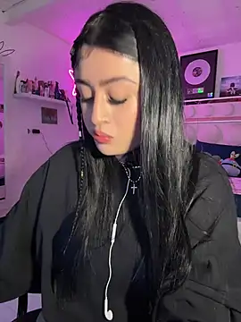 lucianaroy online show from May 13, 10:17 pm