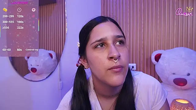 Snapshot of Antonella_cutee chatting on April 13, 12:27 am Antonella cutee online show from April 13, 12:27 am