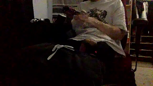 Snapshot of spicylaboi chatting on January 12, 10:37 pm spicylaboi online show from January 12, 10:37 pm