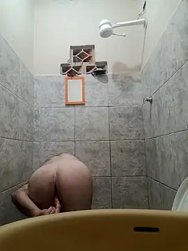 Snapshot of MysticalPolluter chatting on February 15, 7:51 am MysticalPolluter online show from February 15, 7:51 am