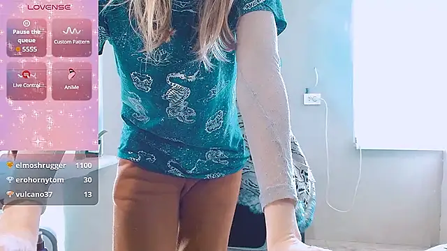 RosaJil online show from November 14, 12:04 pm