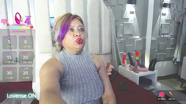Natasha 699 online show from May 20, 10:49 pm