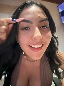 MarianaBenz online show from October 31, 11:17 pm