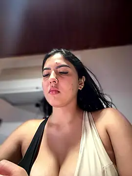 MarianaBenz online show from January 10, 11:31 pm