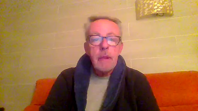 tuggy59 online show from February 4, 5:46 am