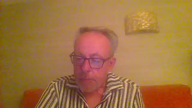 tuggy59 online show from May 4, 4:41 am