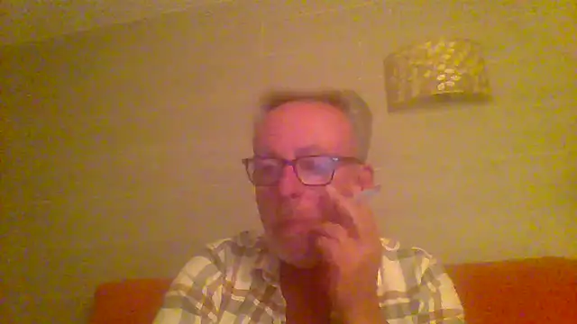 tuggy59 online show from May 6, 4:19 am