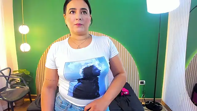 taylor bennet online show from November 29, 11:46 am