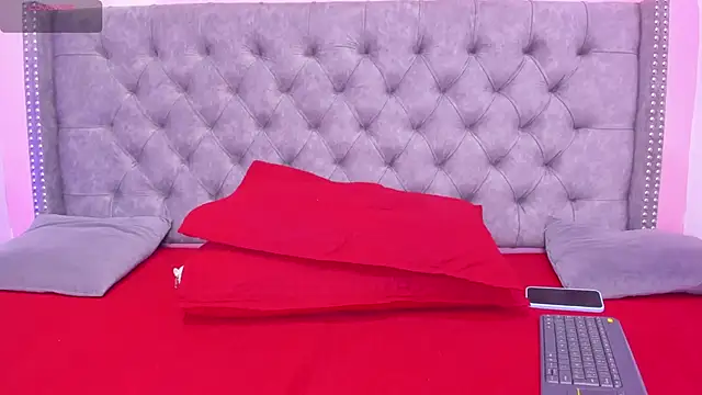 Sofia Girl  online show from November 21, 6:34 am