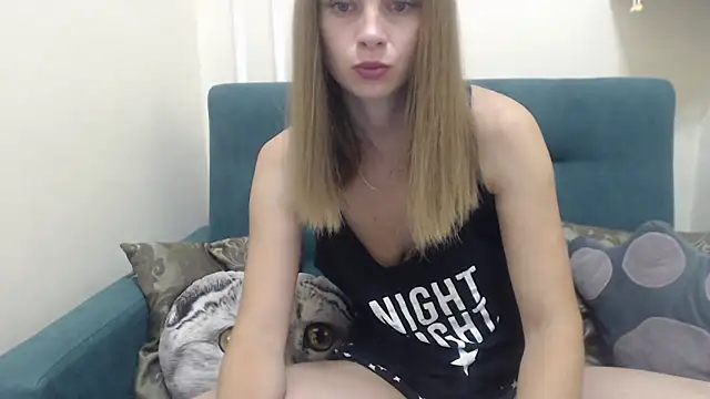 BustyBlondyShow online show from July 6, 6:10 am