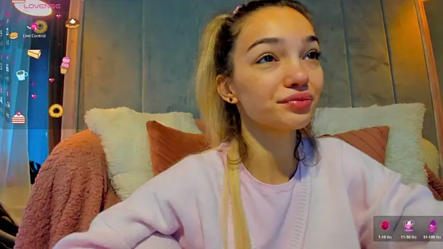 Sassy Teen online show from December 19, 6:53 am