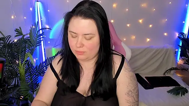 Akemi BBW online show from December 25, 5:37 pm