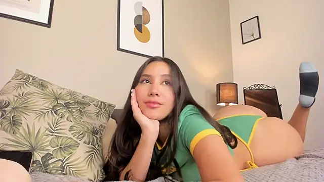 samanthfox444   online show from January 16, 5:53 am