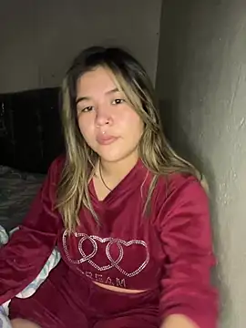 zoe adhara online show from January 8, 4:11 pm